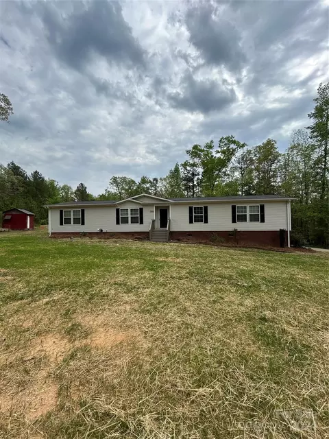 200 Sunnybrook Ln, Lancaster, SC 29720