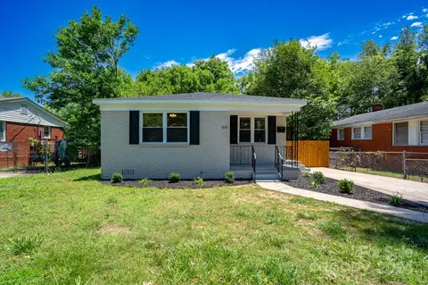 1830 Irma St, Charlotte, NC 28216