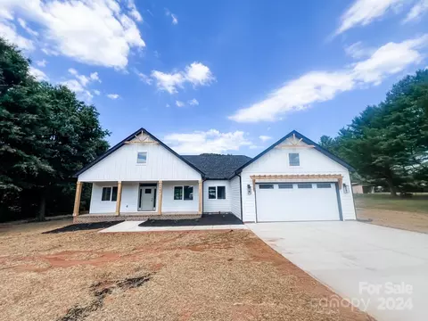 2162 Rock Dam Rd, Lincolnton, NC 28092