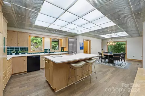 Kitchen - 101 Berry Mountain Rd, Cramerton, NC 28032 photo 1 of 5