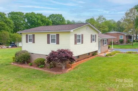 Exterior - 1603 2nd Ne St NE, Conover, NC 28613 photo 8 of 9