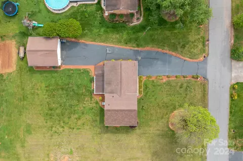 Exterior - 1603 2nd Ne St NE, Conover, NC 28613 photo 9 of 9