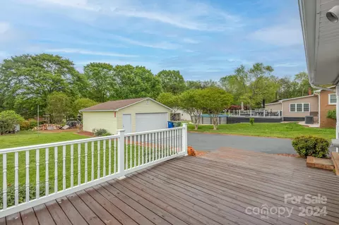 Exterior - 1603 2nd Ne St NE, Conover, NC 28613 photo 6 of 9