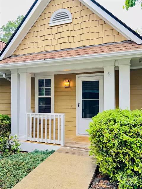 1402 Hyde Park Dr, Asheville, NC 28806