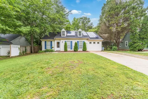 13833 Dannemara Dr, Pineville, NC 28134