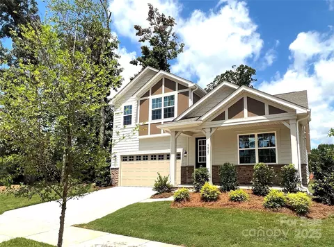 9827 Quercus Ln, Huntersville, NC 28078