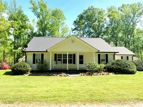 5013 Medlin Rd, Monroe, NC 28112