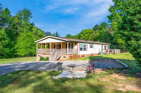 150 Longbranch Rd, Statesville, NC 28677