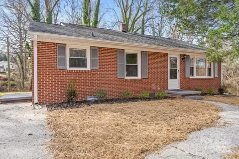 1123 W Davidson Ave, Gastonia, NC 28052