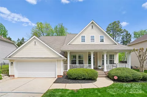 5618 Branthurst Dr, Charlotte, NC 28269