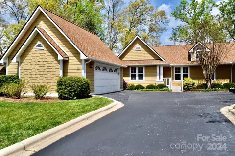 801 Woodlea Ct, Asheville, NC 28806