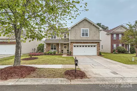 11121 Sedgemoor Ln, Charlotte, NC 28277
