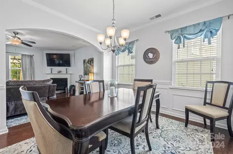 Dining - 10682 Sapphire Trl, Davidson, NC 28036 photo 1 of 2