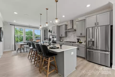 1838 Blanche St, Charlotte, NC 28262