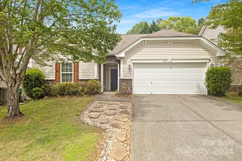 9325 Seamill Rd, Charlotte, NC 28278