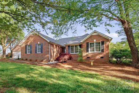 305 Baucom Deese Rd, Monroe, NC 28110