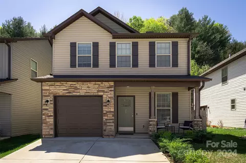 21 Greenly Ln, Fletcher, NC 28732