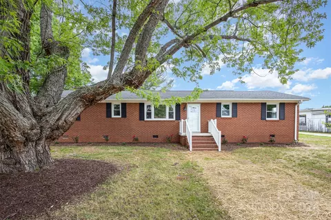 Exterior - 5755 Bertie Ave, Salisbury, NC 28147 photo 2 of 8