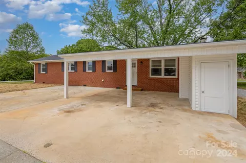 Exterior - 5755 Bertie Ave, Salisbury, NC 28147 photo 4 of 8