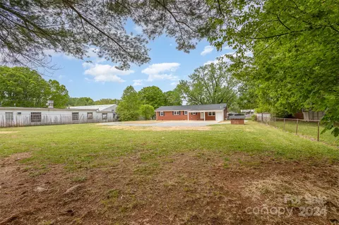 Exterior - 5755 Bertie Ave, Salisbury, NC 28147 photo 5 of 8