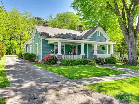 10 Wright Ave, York, SC 29745