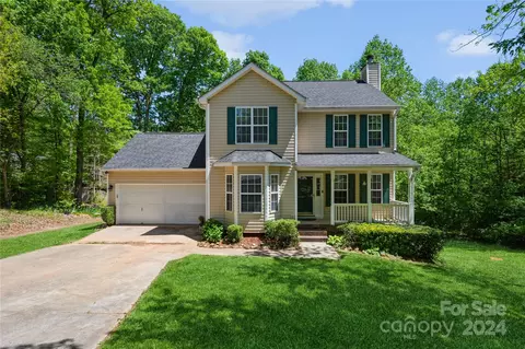 3402 Cranberry Nook Ct, Charlotte, NC 28269