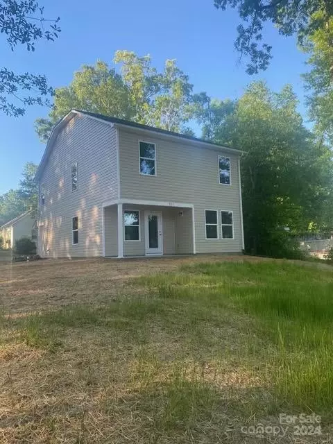 517 E Arch St, Lancaster, SC 29720 photo 3