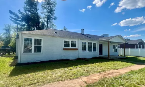 173 Sparta Rd, North Wilkesboro, NC 28659