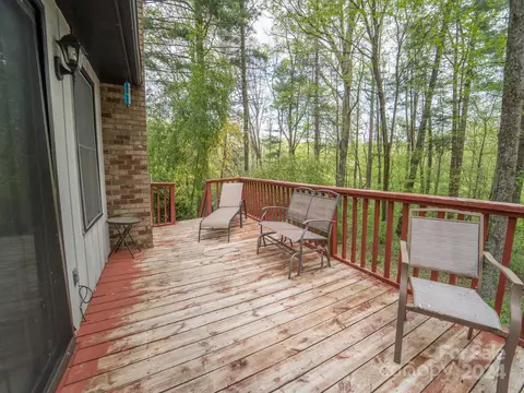 Exterior - 220 Stonebrook Dr, Hendersonville, NC 28791 photo 7 of 8