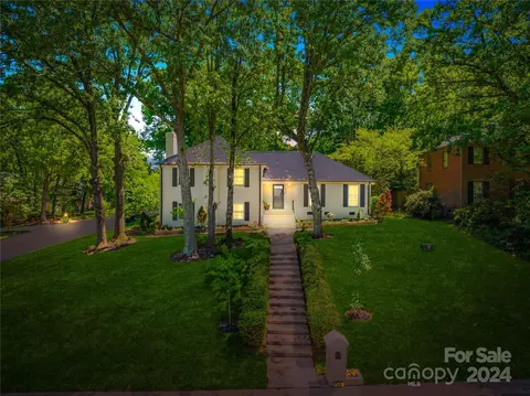 1332 Alfred St, Charlotte, NC 28211