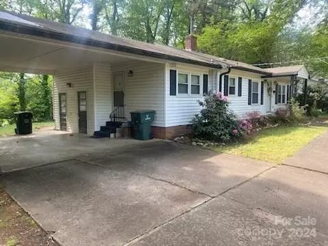 90 Winecoff Ave, Concord, NC 28025