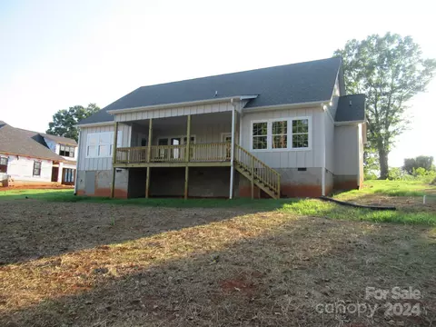 Exterior - 227 Golf Course Rd, Maiden, NC 28650 photo 5 of 7