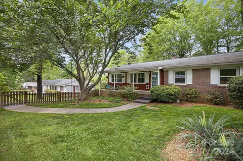 38 Imperial Ct, Asheville, NC 28803