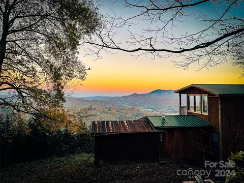 1375 Swing Rd, Burnsville, NC 28714