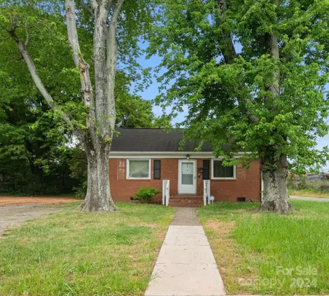 2337 Bancroft St, Charlotte, NC 28206