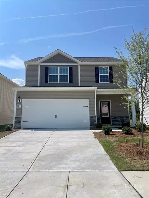 8017 Moose Creek Dr, Charlotte, NC 28214