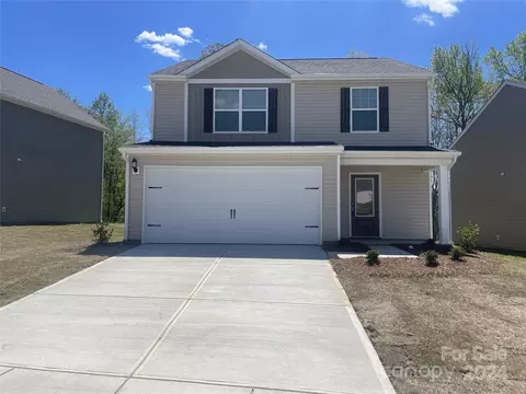 8041 Moose Creek Dr, Charlotte, NC 28214