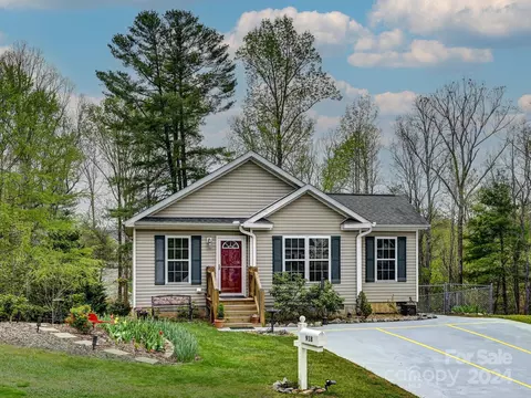 918 Gleason St, Arden, NC 28704