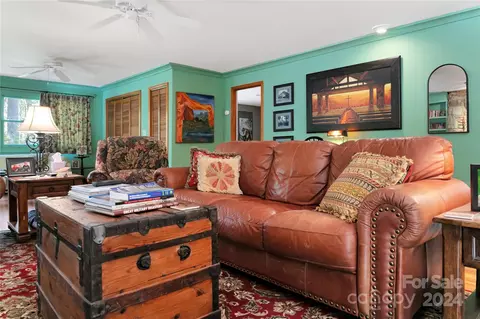 50 Summer Rd, Cedar Mountain, NC 28718 photo 12