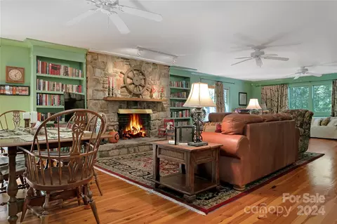 50 Summer Rd, Cedar Mountain, NC 28718 photo 8