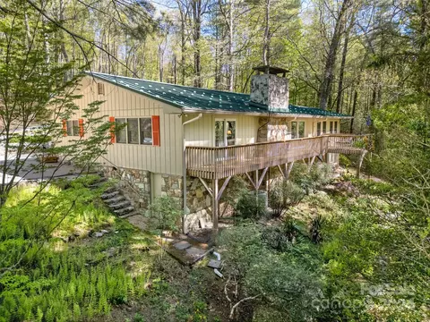50 Summer Rd, Cedar Mountain, NC 28718