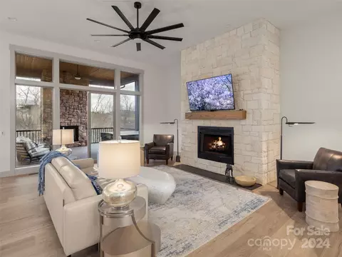 535 Daniel Circle Dr, Mills River, NC 28759 photo 8
