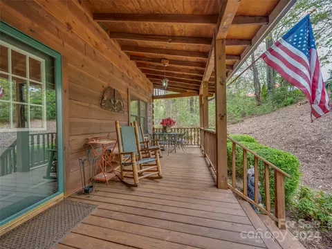 Exterior - 535 Glen Echo Cir, Saluda, NC 28773 photo 7 of 14