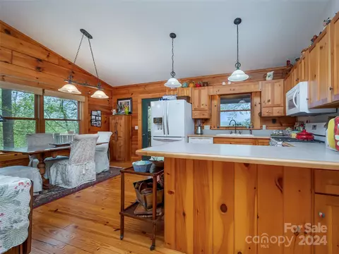 Kitchen - 535 Glen Echo Cir, Saluda, NC 28773 photo 1 of 3
