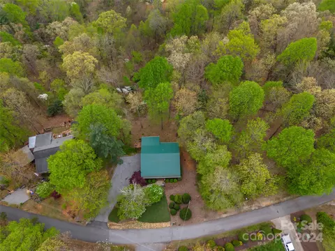 View/Area - 535 Glen Echo Cir, Saluda, NC 28773 photo 6 of 7