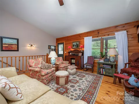 Living - 535 Glen Echo Cir, Saluda, NC 28773 photo 1 of 3