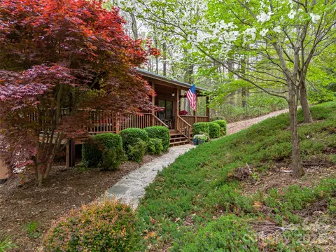 Exterior - 535 Glen Echo Cir, Saluda, NC 28773 photo 3 of 14
