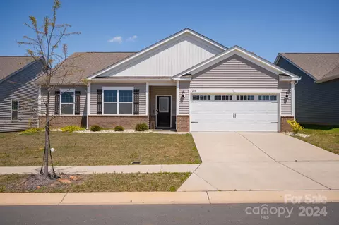 7218 Teague Dr, Gastonia, NC 28056