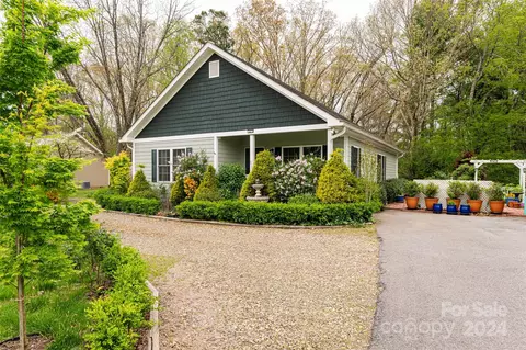 255 Brooklyn Rd, Asheville, NC 28803