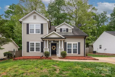 5038 Gibbons Link Rd, Charlotte, NC 28269